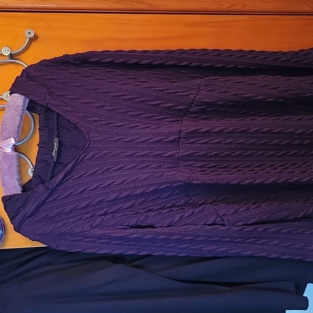 Cool never worn cable knit hoodie baby doll sweater, xxl,